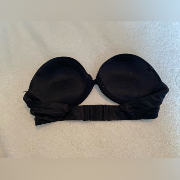 Victoria’s Secret Women’s strapless black push-up bra 32C - Picture 2 of 5